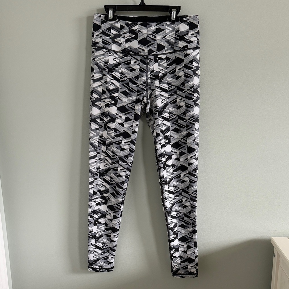 Victoria Sport Black Leggings